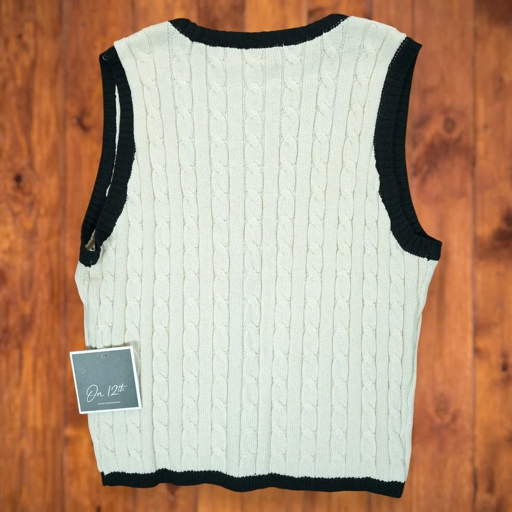 NWT On 12th Ivory Cable Knit Sweater Vest‎ Size Large Sleeveless ~ Young